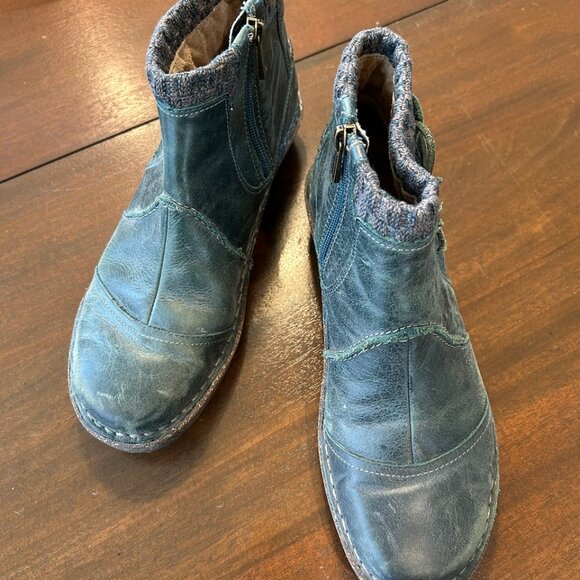 aetrex Cammie Cork Arch Support Sweater Boot: Teal W39 - Picture 3 of 6